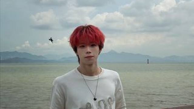 赶个末班车 #羽毛球 #转场 #红毛