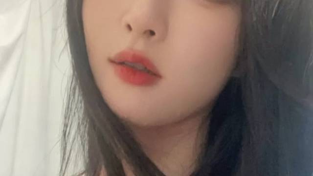 美少女又又 回来了