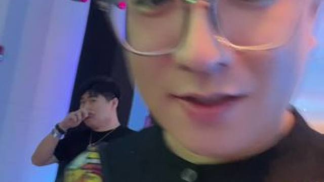 兄弟们开心#火炬之光无限 #火炬之光无限SS9无限 #头号通缉#火炬之光无限线下嘉年华