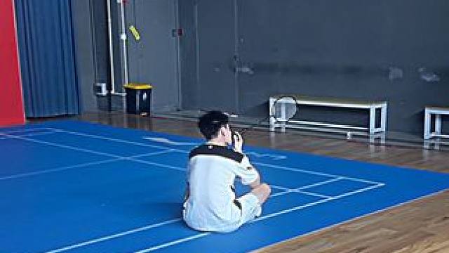 你的假动作好酷 就像爱情一样残酷#羽毛球 #伤感 #剧情