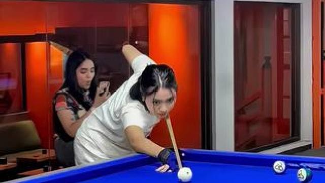 整蛊小姐姐 #街头整蛊