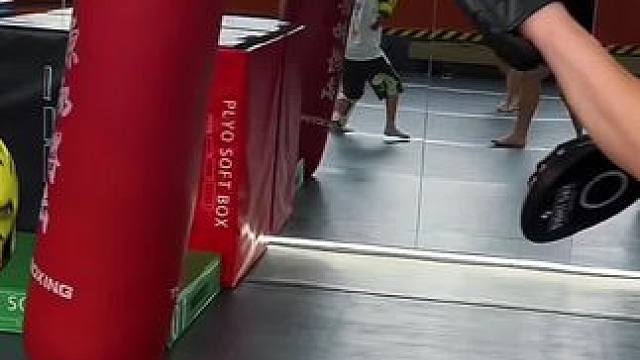 距离感越来越好了#日常训练 #格斗 #搏击 #搏击男孩