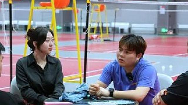 要我说老板就是个sx 今晚九点半会给大家带来冰川800的超级优惠价哦#小叶老师羽毛球 #羽毛球 #羽