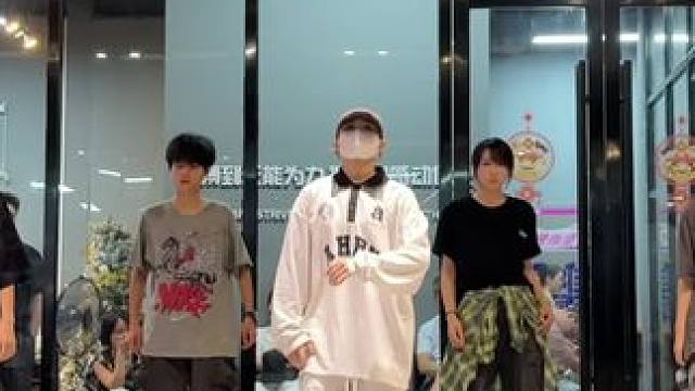 #alex编舞 #两难 喜欢哪个角度的我