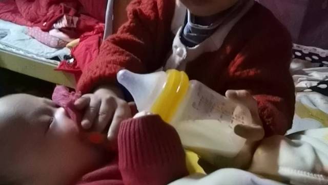 #一起长大一起玩耍 #好温馨的画面 #抓拍美好瞬间 #两个小可爱