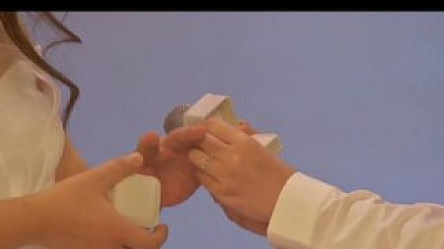 玩儿游戏娶到老婆就算了，游戏官方还给你办婚礼！还送婚戒！ #命运方舟 #寻找命运方舟最有才的你 #命