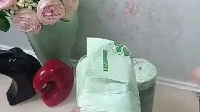 #抽绳垃圾袋 #抽绳垃圾袋一拉一提不脏手 #免撕垃圾袋 #方便又实用