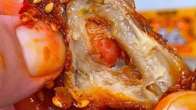 就是这个湖南的虎皮鸡翅尖，先炸后卤的贼入味，麻辣鲜香的追剧下酒都很绝#好吃到停不下来 #追剧小零食 