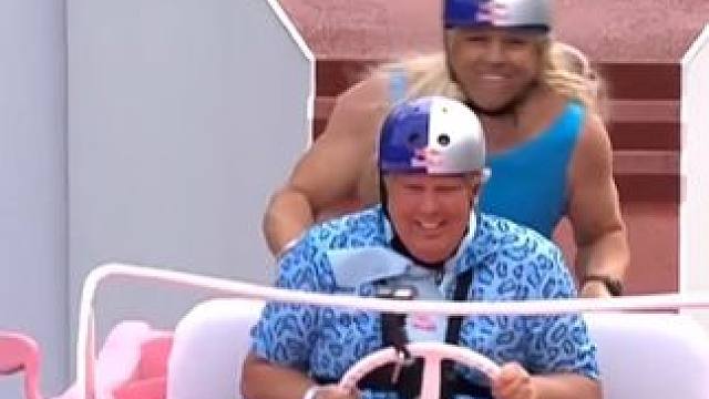 红牛水上项目挑战赛游戏！ #自行车 #自行车挑战赛 #水上娱乐 #娱乐