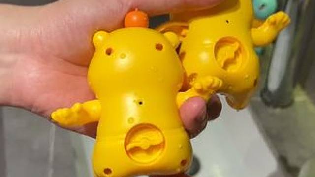 这不得把我朋友也迷成制杖~ #玩个很新的东西 #洗澡玩具