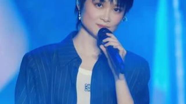 李宇春长沙零食音乐节《和你一样》全场大合唱太感人了！ #李宇春#和你一样#现场版live#零食音乐节