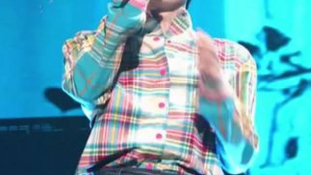 王赫野深情演唱的《最后一页》总这么扎心，让人动容！ #王赫野#最后一页#现场版live#王赫野佛山演