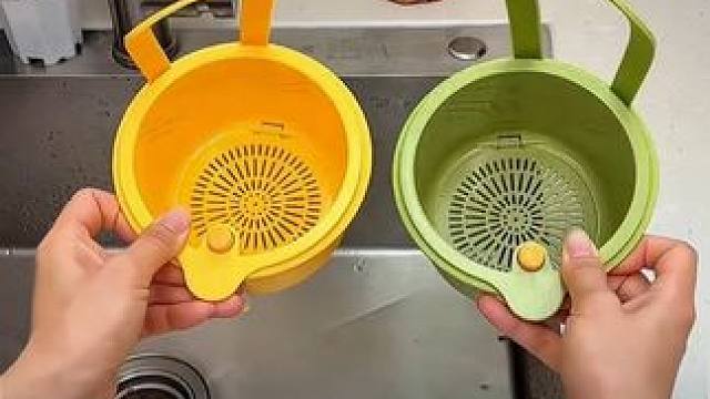 终于找到一个实用的厨房好帮手，有了它过滤厨房残余垃圾很方便，平时还能当一个收纳篮实用#水槽沥水篮 #