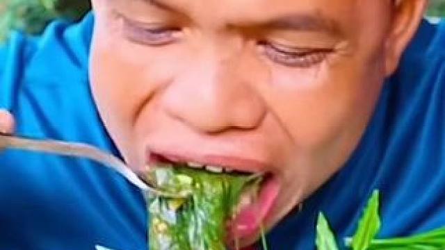 黄番茄煮浒苔 #美食 #户外美食 #泰国美食 #内容启发搜索