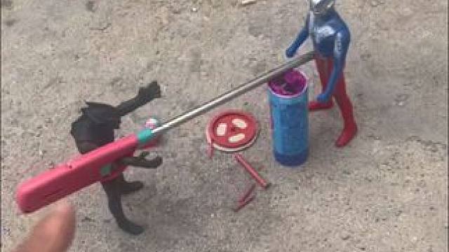 贝利亚和赛罗奥特曼竟然偷放烟花#奥特曼 #儿童玩具 #赛罗奥特曼