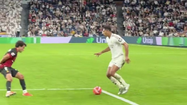 太牛了，射门前多少个假动作啊