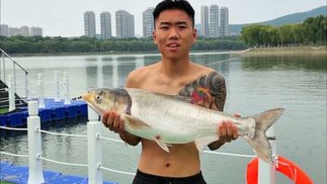 努力就是为了更好的玩耍【收徒】 #山东首家唐卡公司 #水上运动 #户外玩水 #创一代 #摩托艇