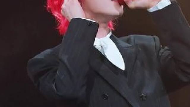 “爱从不曾保留 才勇敢了我” #鹿晗#我们的明天#鹿晗演唱会#鹿晗season4亚洲巡演