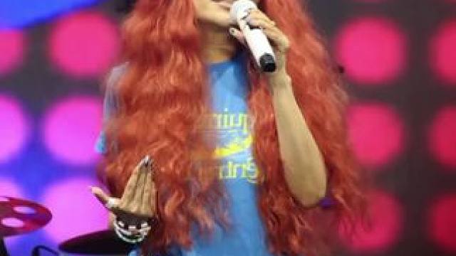 “只有Disco女王才能驾驭的造型” #张蔷#别再问我什么是迪斯科#张蔷disco女王#零食音乐节