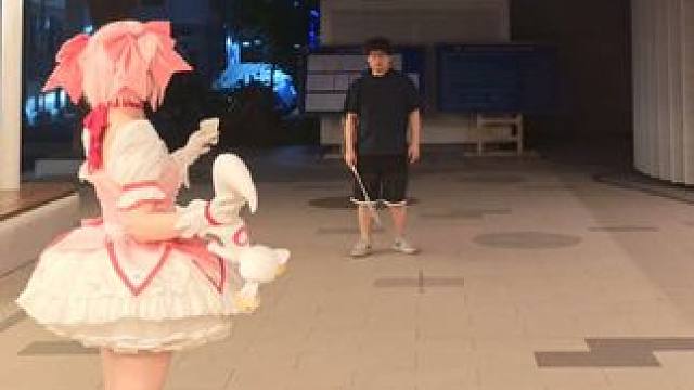 抓着丘比尾巴打羽毛球#羽毛球 #魔法少女小圆 #ooc致歉