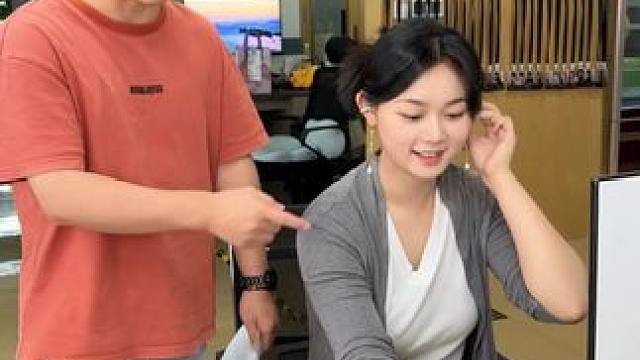 当我决定明天离职时.. #办公室日常 #办公室搞笑 #腼腆害羞内向社恐文静小女生 #倍思MC1Pro