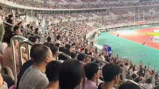 江西人的团结这一刻具像化了