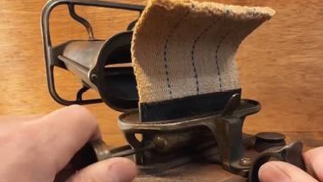 1894年产煤油灯！ #老物件老情怀 #年代感 #煤油灯 #老物件