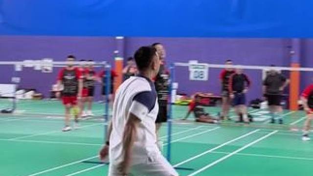 打一场比赛需要多少个假动作？#羽毛球 #假动作 #比赛现场 #达拉教练