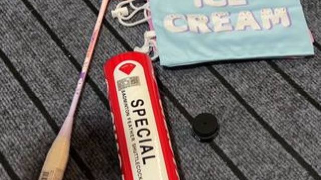 买球拍送羽毛球！这也太卷了吧 #羽毛球拍 #羽毛球拍推荐#超牌羽毛球拍 #红超羽毛球