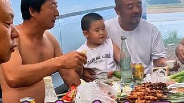 沙和尚来到四方山，亲家准备户外烧烤大餐，看看喝了多少#露营美食