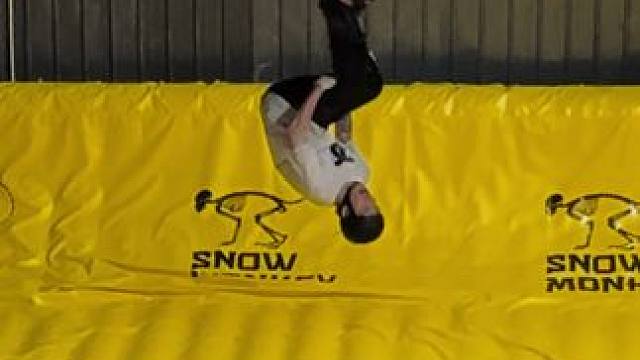 时间付出在哪里 哪里就有收获 #单板教学 #单板公园教学 #兰州单板滑雪教学 #滑雪vlog #单板