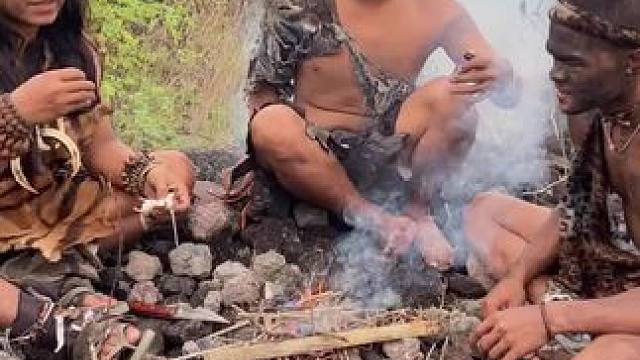 非洲原始部落 #我的乡村生活 #养什么花对身体好 #荒野生存 #养蜂人解说 #荒岛求生