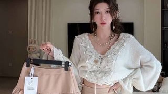 显高又显瘦的一款蛋糕裙 #ootd穿搭 #约会穿搭 #时髦精的ootd #约会穿搭