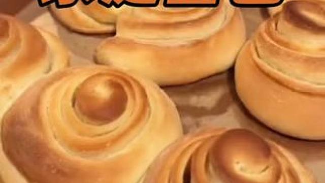 明天是不是周五呀 哈哈 #创作灵感 #美食 #家庭自制面包 #家庭烘焙 #爱烘培爱生活