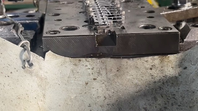 今天发一批出往浙江宁波的货，每天都在忙碌中