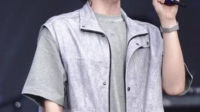 “几人份的畅谈 道三两句晚安” #颜人中#晚安#现场版live#颜人中2025巡演