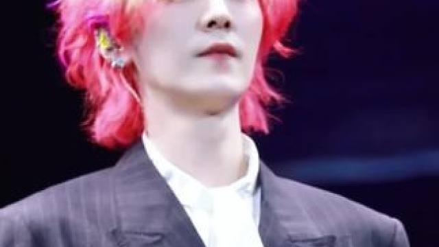 “一个人走到终点 不小心回到起点” #鹿晗#我们的明天#直拍#鹿晗season4亚洲巡演