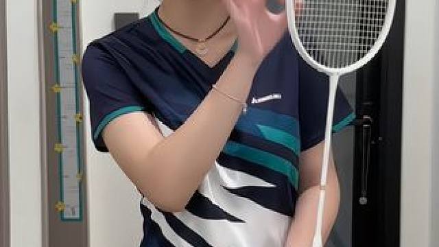 还是旗袍有韵味 #旗袍 #反差 #羽毛球 #羽毛球女孩 #转场