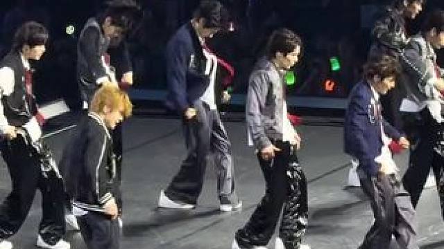 这怎么不算一种默契呢 #SM #柳智敏#姜涩琪#金廷祐 #娱乐评论大赏