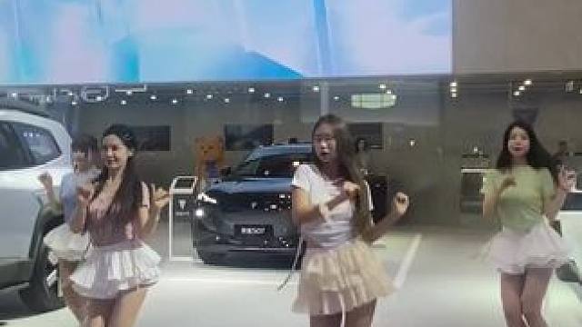 家人们，苗岭路青岛国际会展中心第24届秋车展来啦！12.34元看五大车展，刷码入场免排队，4元/时停