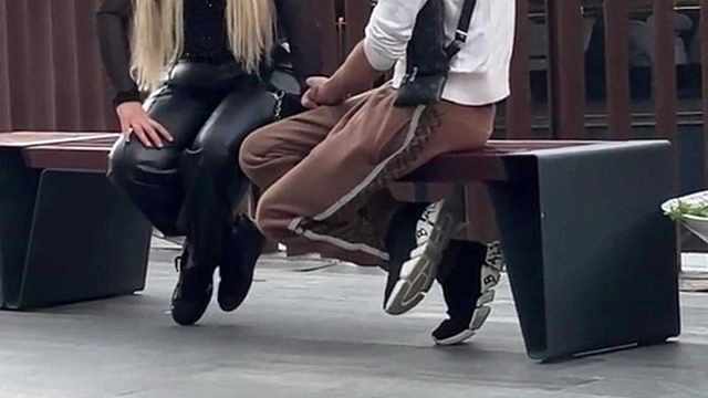 情侣忠诚测试，她经得住考验么？ （2）#街头挑战 #情侣忠诚测试 #老外真会玩 