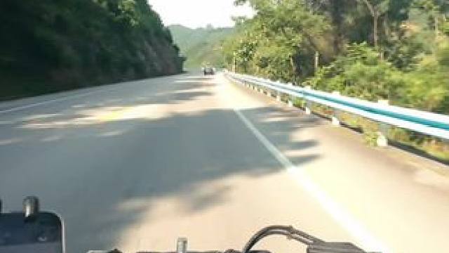 那个坑很黑我喊了很久都没人来帮我，直到我自己爬出来，再也没与任何人讲过#风景在路上