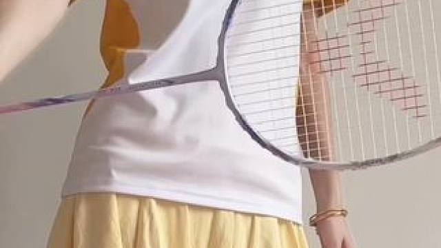 打羽毛球一年的腰是什么样 #打羽毛球女生 #变装 #腰臀比