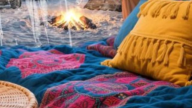 暴风雪让露营停下来，躲进帐篷里，伴着风雪声进入睡眠 #好好睡觉 #助眠视频 #解压助眠 #白噪音 #