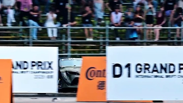 丰田Supra与S13漂移追走