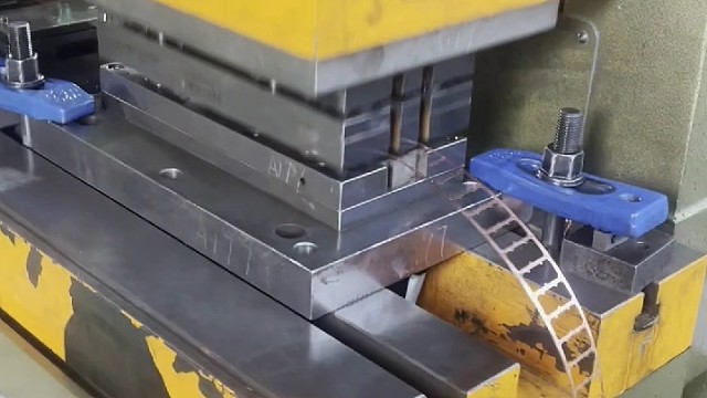 你们知道这个要冲多少次才出来一个产品吗