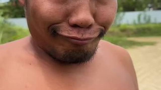 东南亚矮子 #家庭亲子互动游戏 #外国人真会玩 #户外出游 #脑洞大开 #原创视频