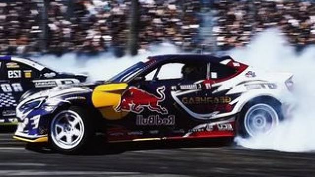 再不疯狂我们就老了#速度与激情 #玩车 #漂移#弯道快才是真的快#极限运动