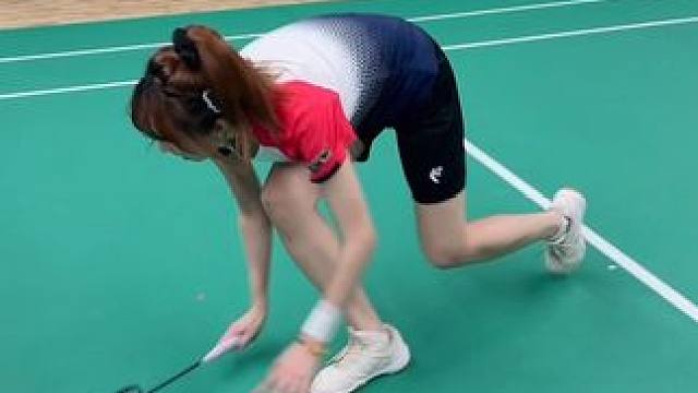 经常运动的朋友一定要备上#羽毛球#嘉嘉羽毛球