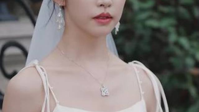 观看精彩后续请点击下方链接 #爱情闯进门 #因为一个片段看了整部剧 #苏超 #马斯克 #朝雪录 